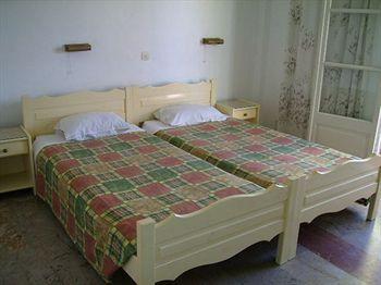Anna Maria Studios And Apartments Мораїтика Екстер'єр фото
