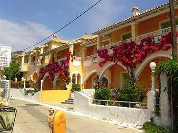 Anna Maria Studios And Apartments Мораїтика Екстер'єр фото
